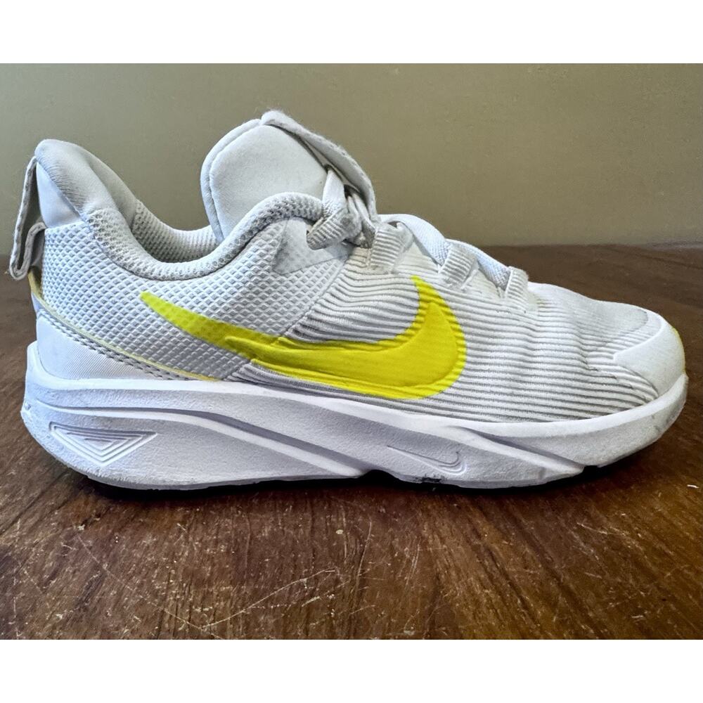 Nike Star Runner 3 Youth 1Y White Volt Running Shoes DX7614-101 Unisex